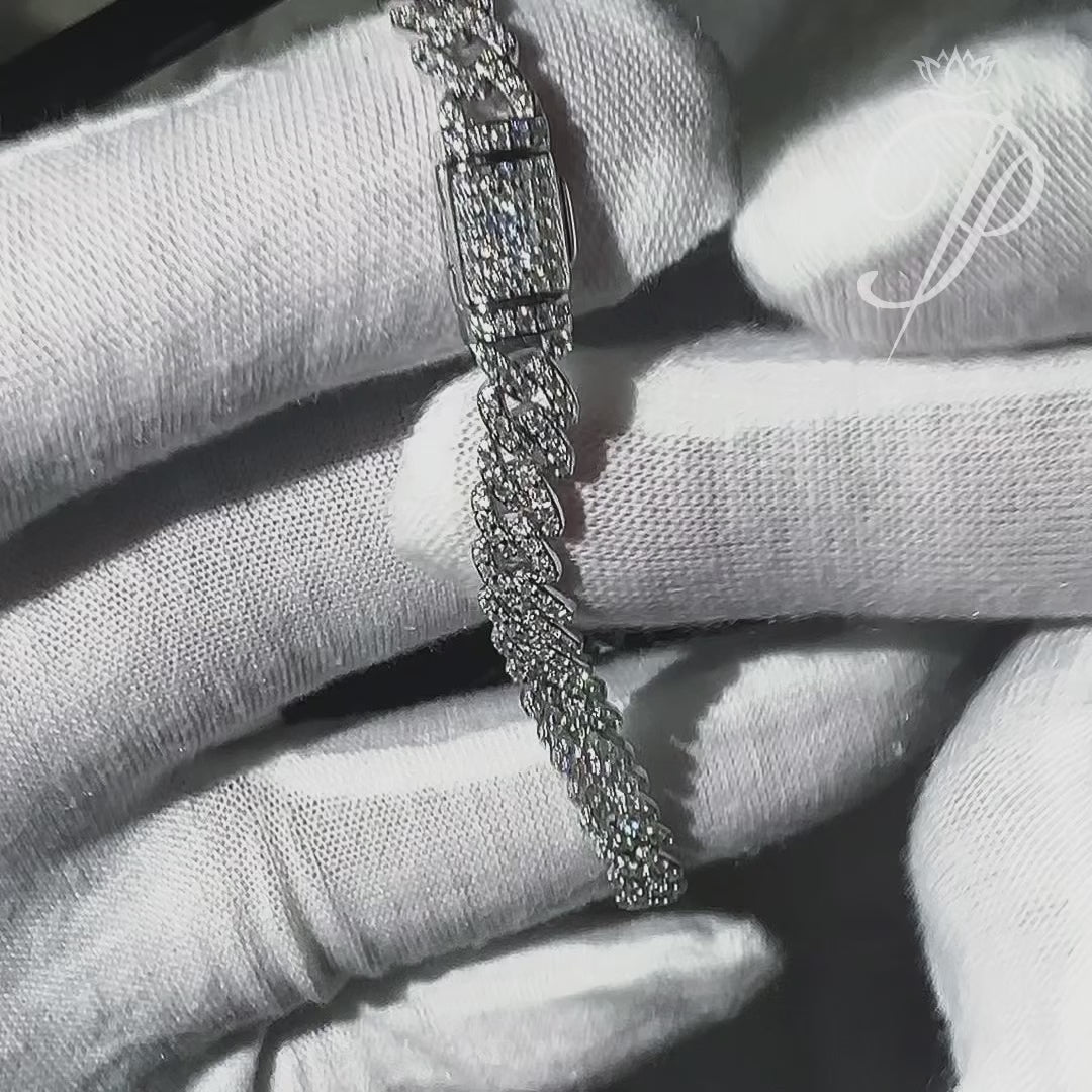 Moissanite Curb Chain Bracelet